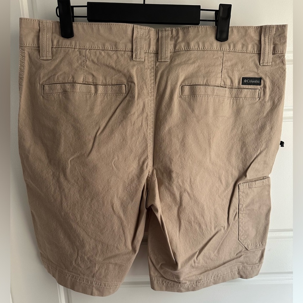 Men's Columbia Flex ROC Shorts - Picture 2 of 6